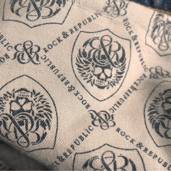 Rock & Republic Men"s Distressed Blue Jeans - Picture 12 of 16